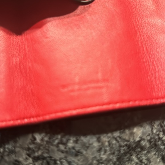 🔑🗝️🔑Best Key Cles! Bottega Veneta. Red Leather. Gun Metal. Dusty incl.🔑🗝️🔑 - Picture 7 of 8
